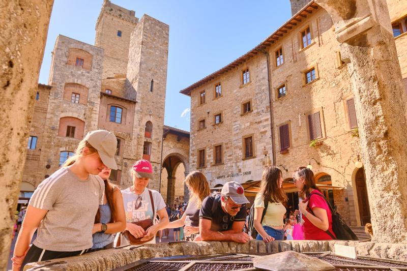 half-day-tour-to-san-gimignano-with-pic-nic-1