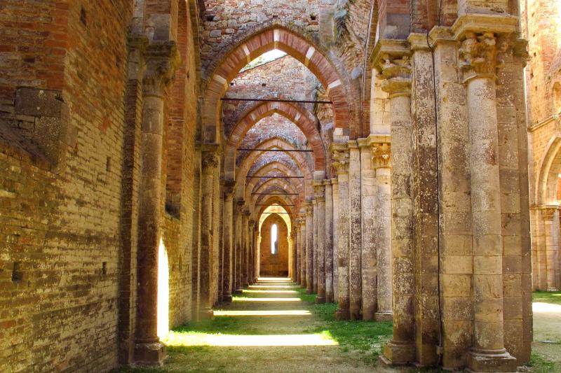 san-gimignano-volterra-san-galgano-abbey-2