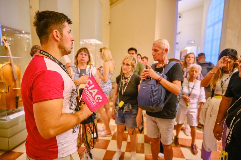 small-group-accademia-gallery-guided-tour-with-ski-7