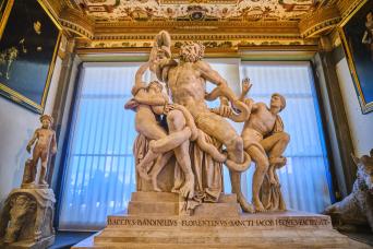 Small Group Uffizi Gallery Guided Tour with skip t