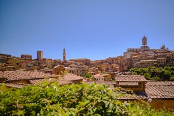 Small Group Tour To Siena, San Gimignano And Chian