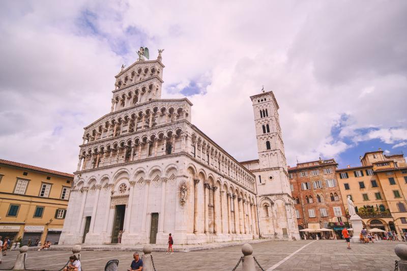 private-full-day-tour-to-pisa-and-lucca-4