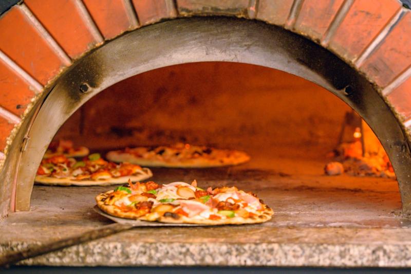 small-group-tour-pizza-gelato-making-class-with-5