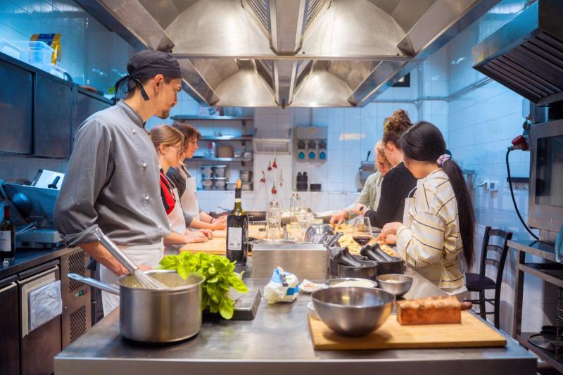 exclusive-cooking-masterclass-with-optional-santa-4