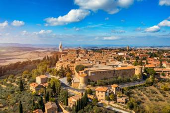 Discovering Val D’orcia: Montepulciano & Pienza Wi