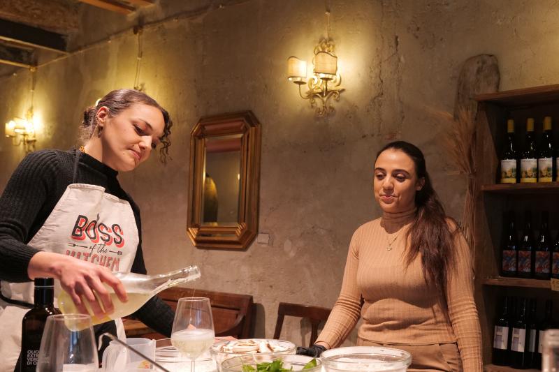 gluten-free-pizza-cooking-class-with-local-chef-3