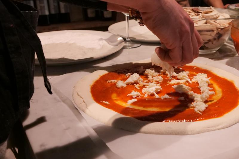 gluten-free-pizza-cooking-class-with-local-chef-7