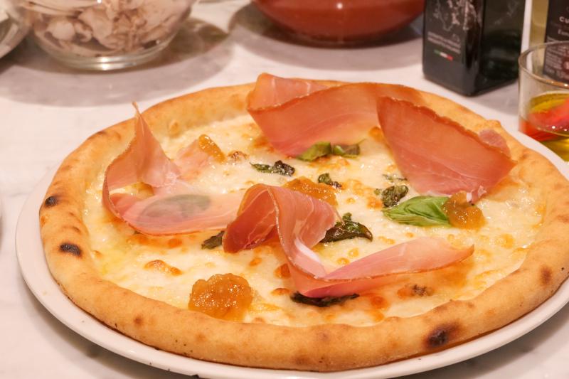 gluten-free-pizza-cooking-class-with-local-chef-8