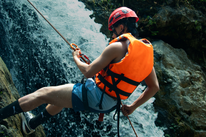 Malacatiupán Extremo: Rapel en Aguas Termales