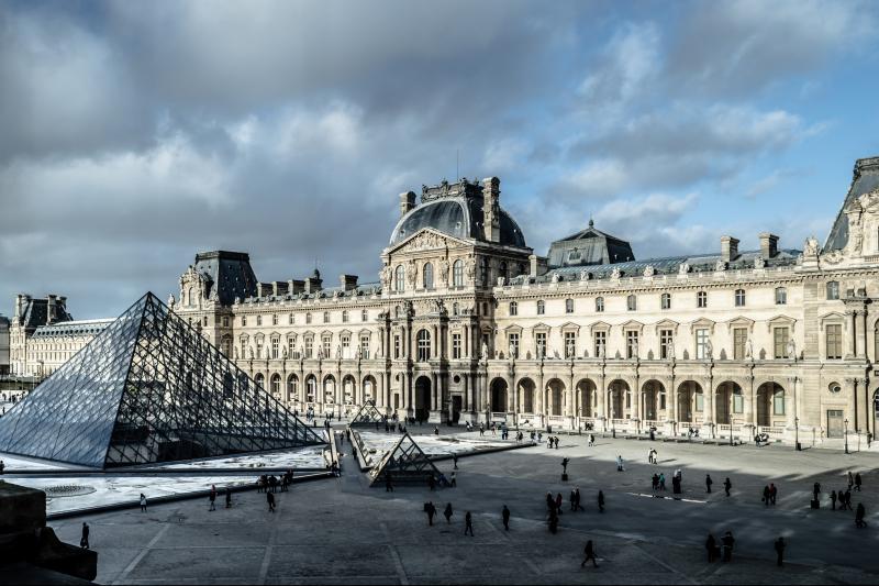 Louvre Museum