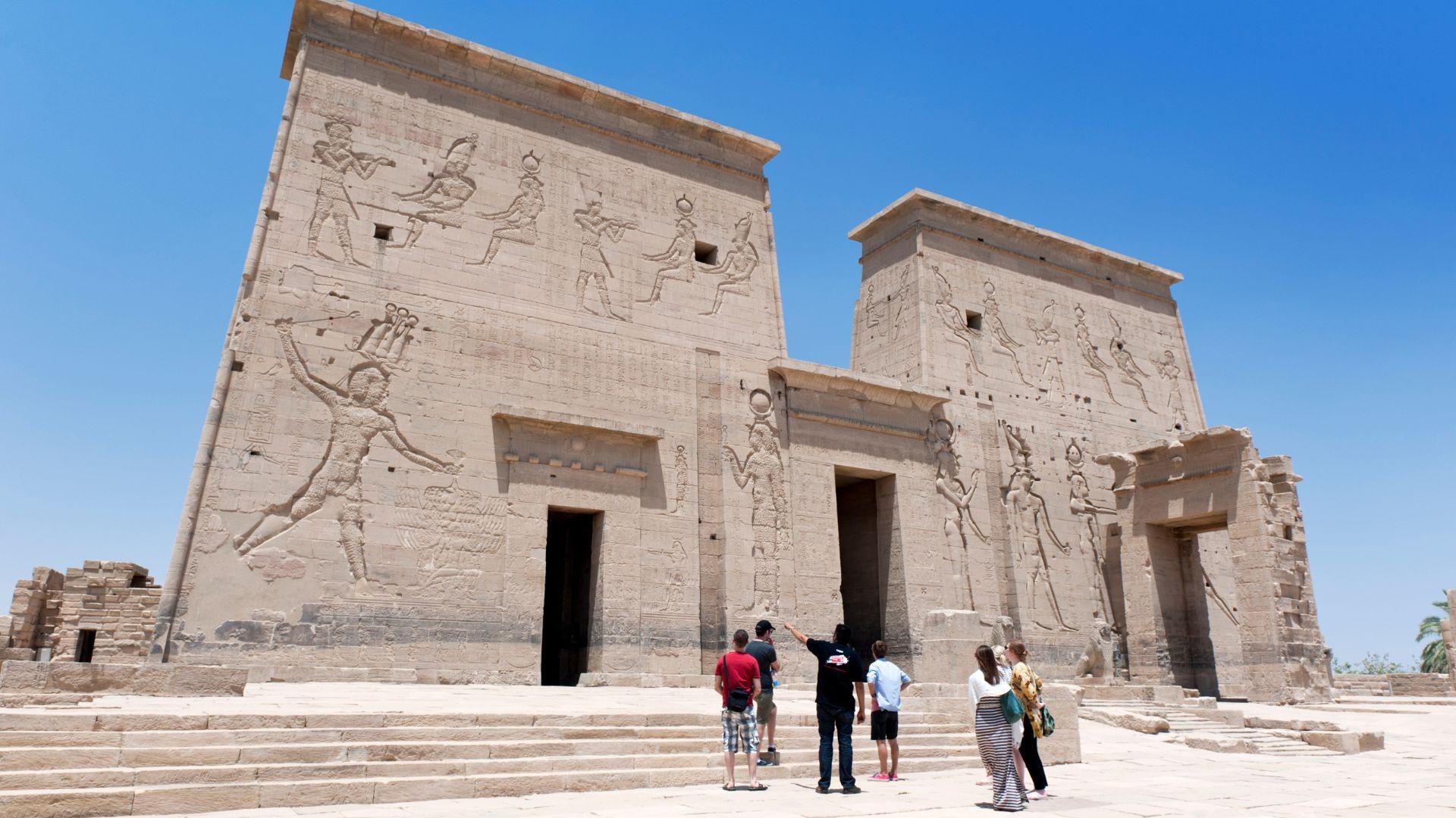 13-Day Jordan & Egypt on a Shoestring Tour: Amman, Jerash, Petra, Cairo, Aswan and Luxor | Small Group
