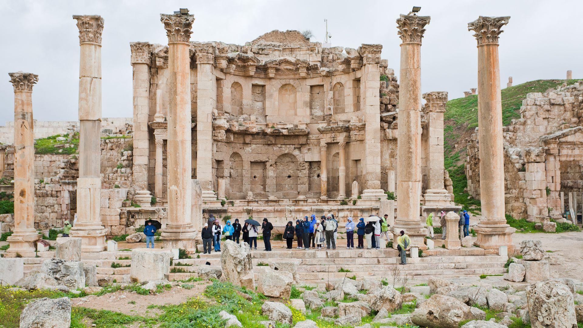 9-Day Signature Jordan Tour: Amman, Aqaba, Petra, Madaba, Mount Nebo and Roman Jerash | Small Group
