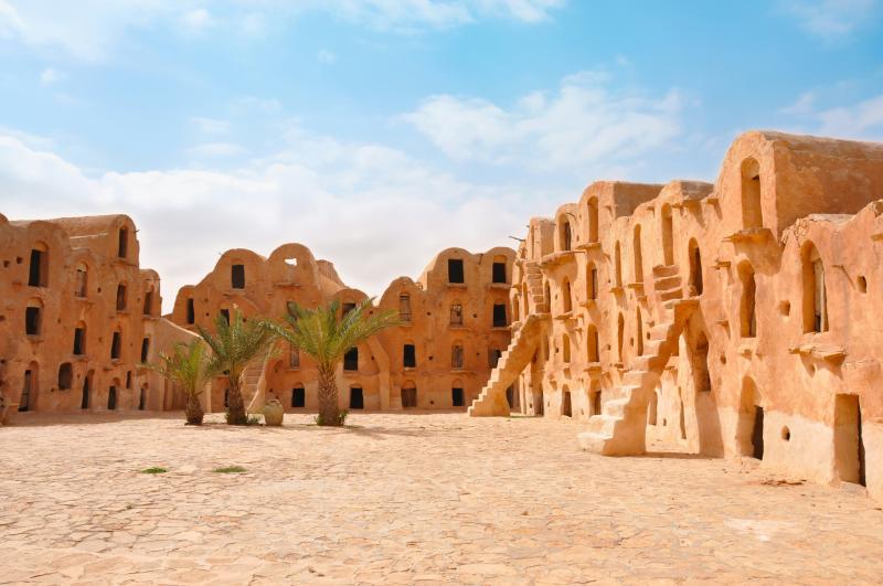 tunisia-encompassed-6