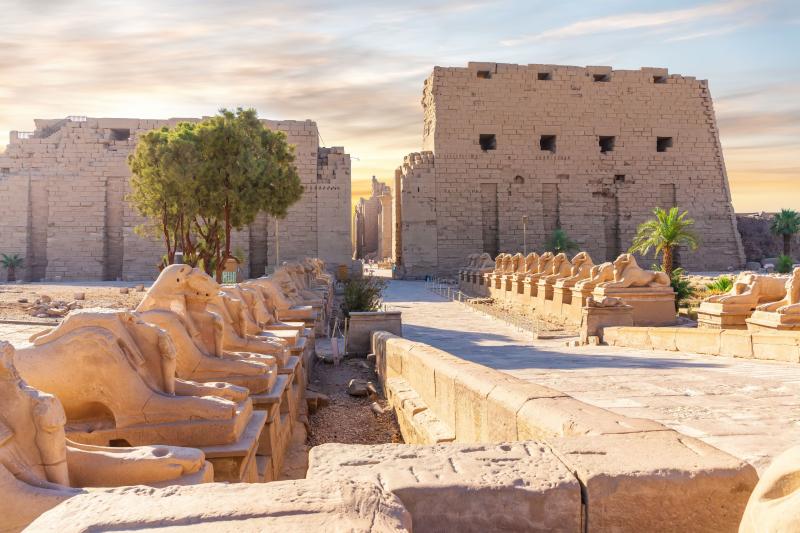temples-tombs-pyramids-3