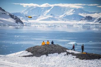 Exclusive helicopter flightseeing in Antarctica