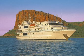 Coral Discoverer at Raft Point