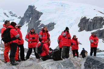 Land on the Antarctic mainland!