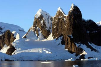 Breathtaking scenery near the Lemaire Channel
