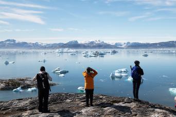 Look out for bears in the polar ice