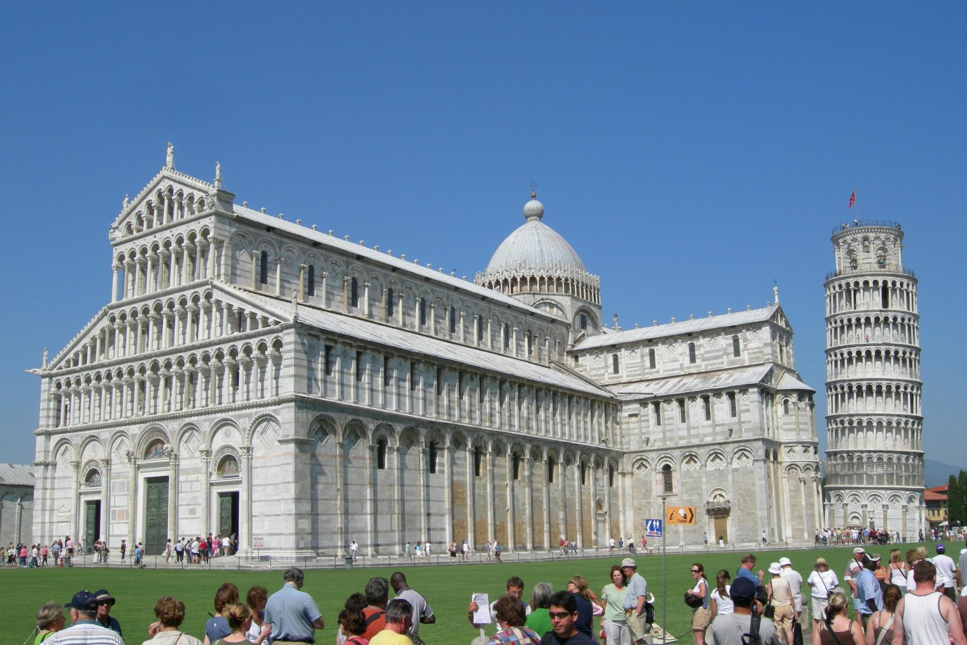 Pisa Day Trip From Florence**UNESCO World Heritage**