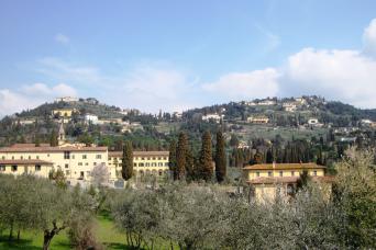 Autour des collines de Florence : visite guidée en Vespa électrique avec application + dégustation de vins et de mets