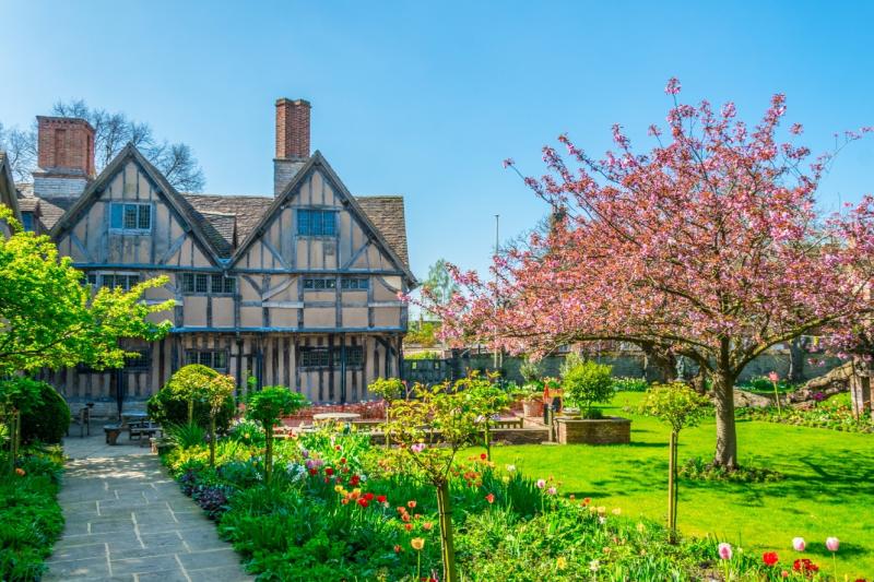 1-Day England Tour: Shakespeare’s Stratford and the Cotswolds