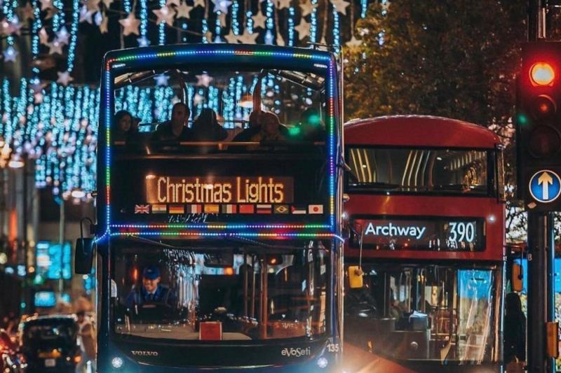 London Christmas Lights Bus Tour With Live Guide