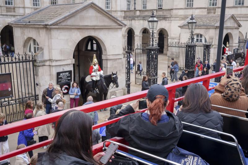 London’s Electric Routemaster Bus Tour with Live Guide