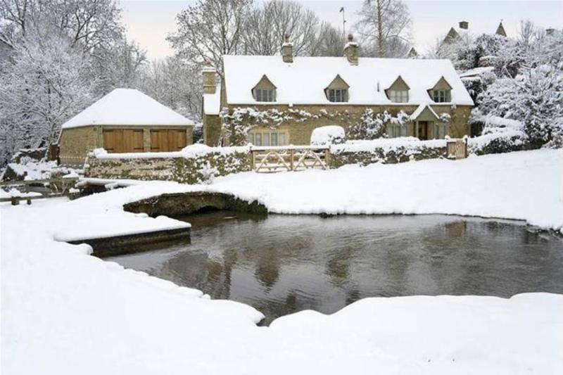 Oxford, Stratford-upon-Avon and Warwick Castle on Boxing Day