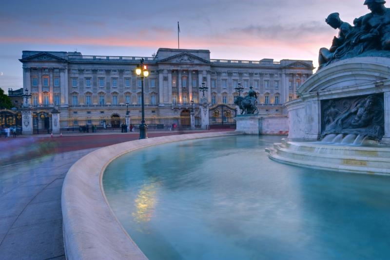 Christmas Day Magic: London’s Sights & Sounds