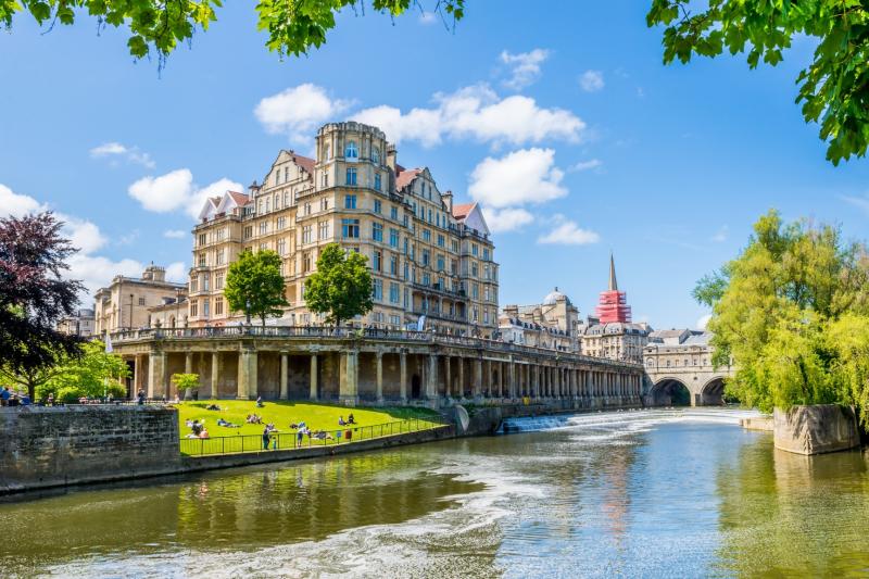 Luxury Windsor, Bath & Stonehenge Tour from London