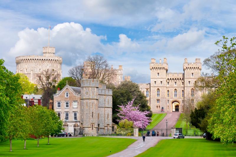 Luxury Windsor, Bath & Stonehenge Tour from London