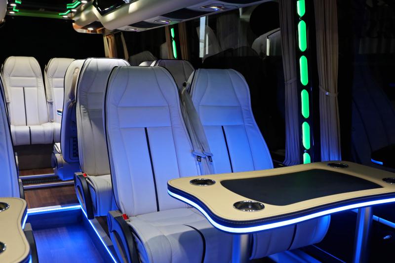 Luxury Windsor, Bath & Stonehenge Tour from London