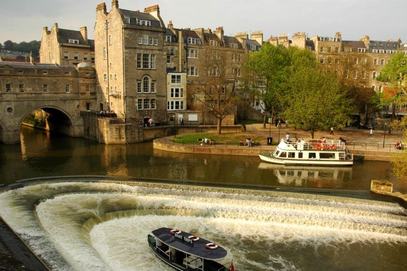 Luxury Bath and Stonehenge Tour from London