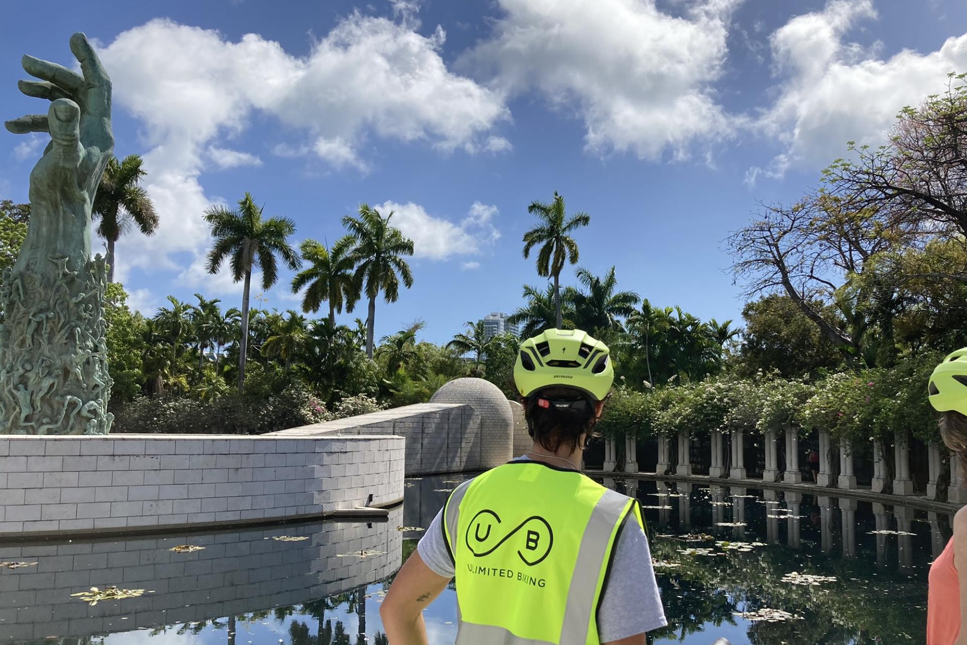 2-Hour Miami Beach Highlights Bike Tour