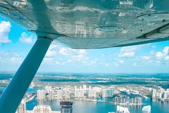 Tour en avion : vol de 50 minutes de Miami Luxury