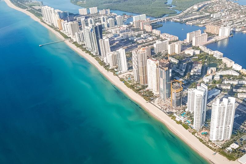 50 Minute Luxury Miami Airplane Tour