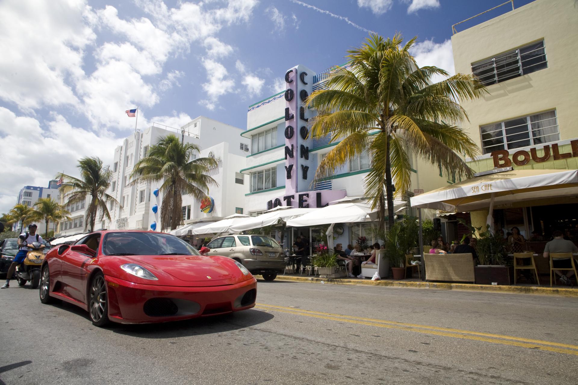 2.5-Hour Short Break Tour: Salsa Night & Mojitos in South Beach