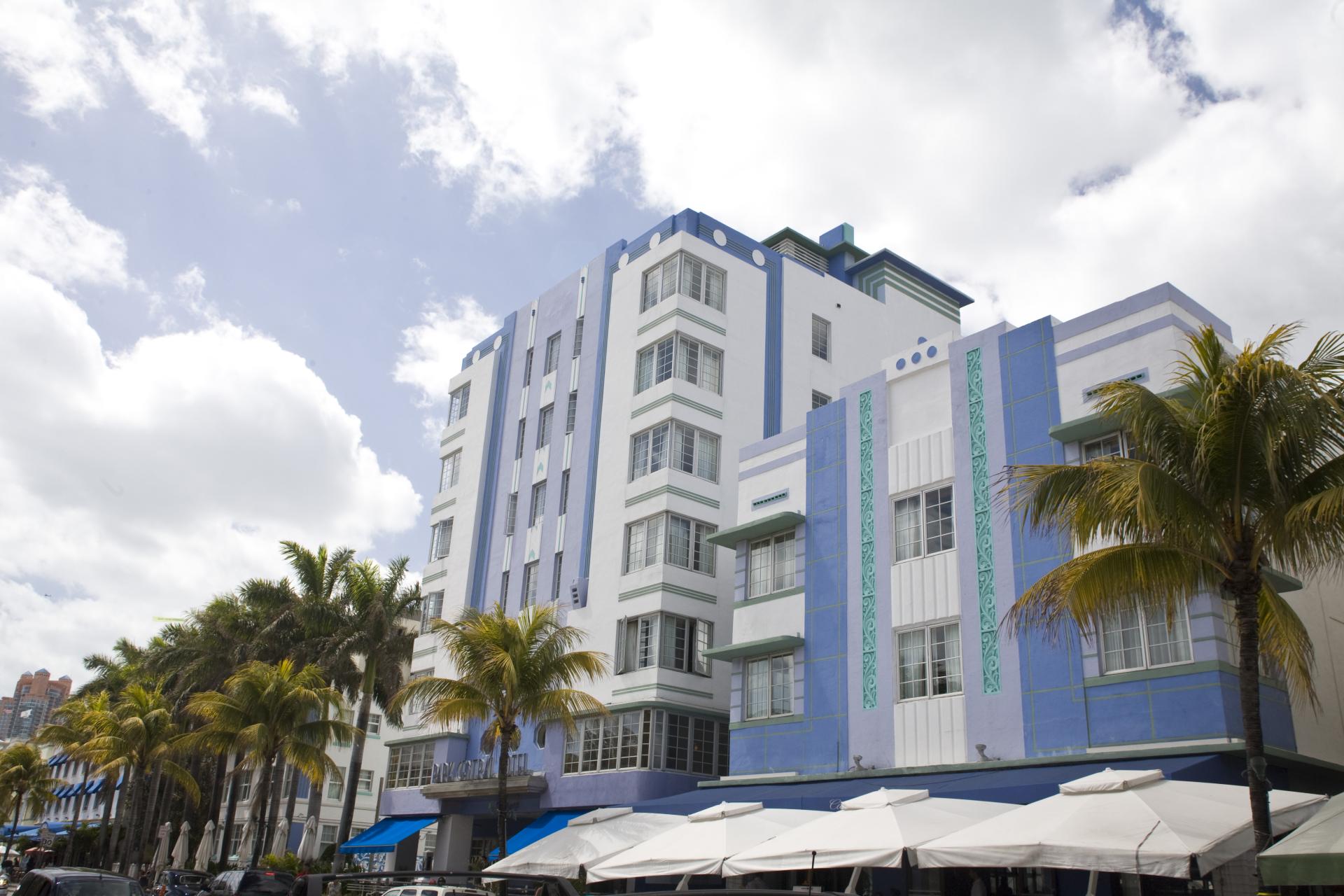 2 Hours Miami South Beach Art Deco District Walking Tour