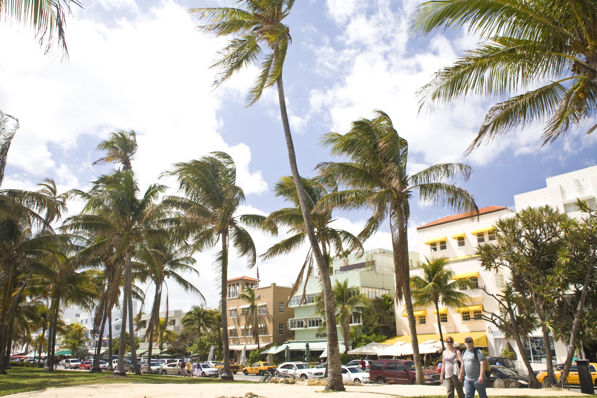2 Hours Miami South Beach Art Deco District Walking Tour