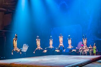 Cirque De Soleil - Dessiné à la vie