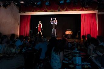 Le dîner-spectacle comique magique Outta Control