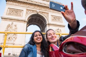 Paris : tour en bus à arrêts multiples – Pass 1 jour