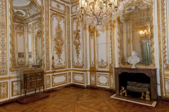 Visite guidée de Versailles et Trianons au départ de Versailles