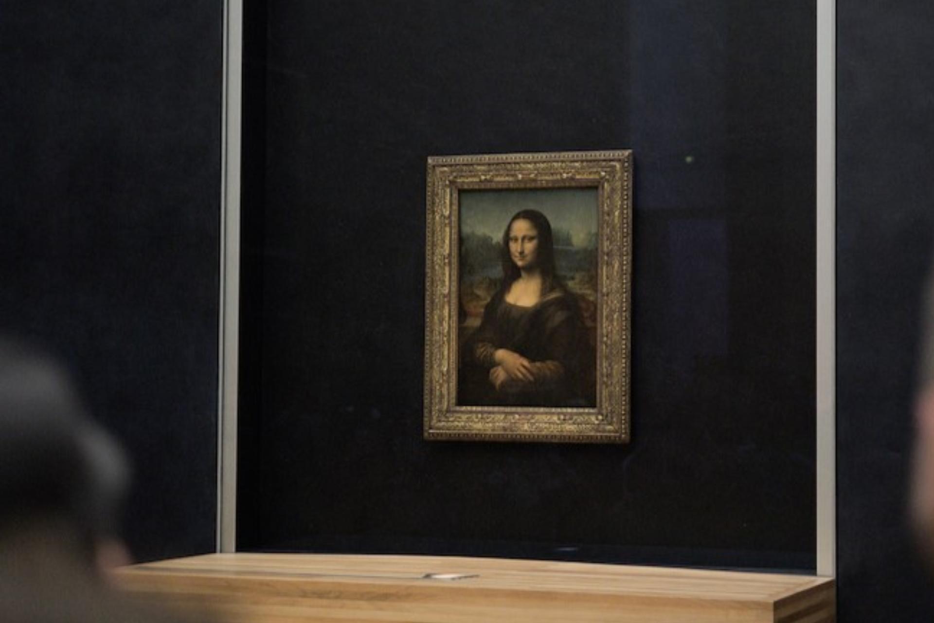 Louvre Museum Visit & Cruise Ticket | Entrance Ticket to the Louvre Museum | Ticket for A Cruise on the Seine