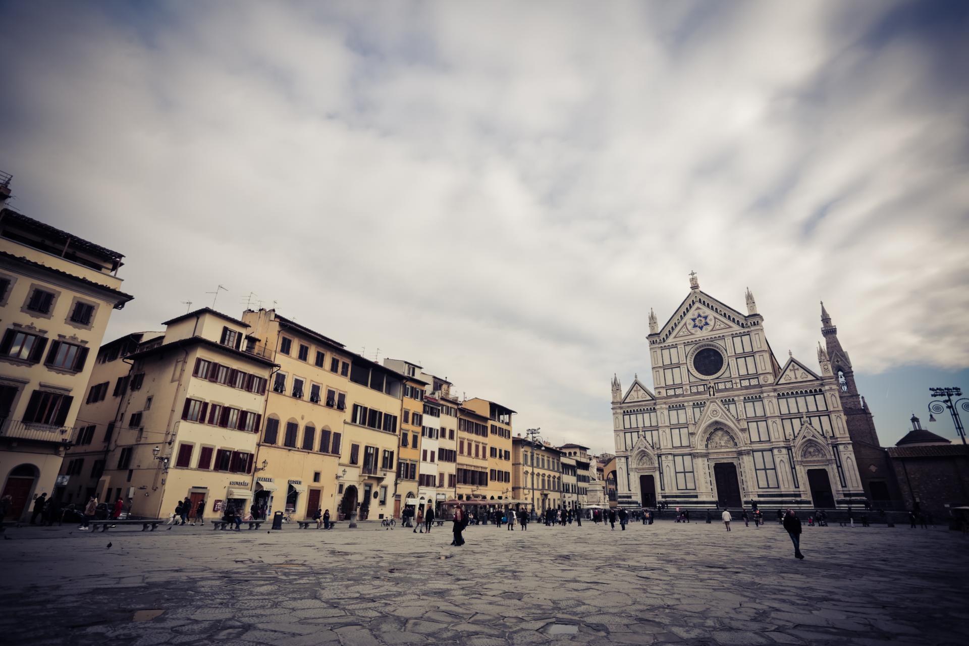 Art & History of Florence: Semi-Private Day Tour of the Uffizi Gallery: Round-trip Tickets on a High-speed Train