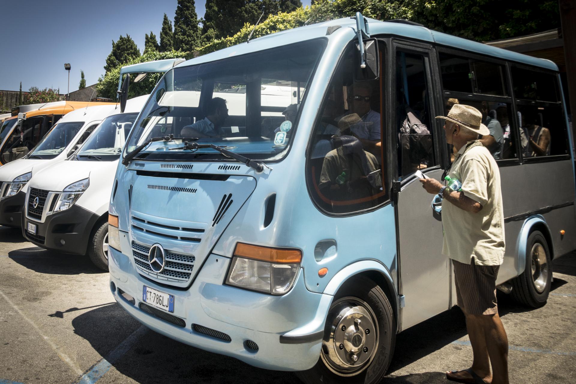 1-Day Classic Journey from Rome by Deluxe Coach to Explore the Treasure of the Mediterranean | Ferry Tickets Included