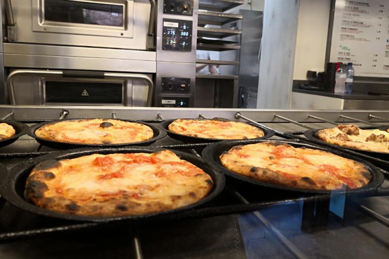 Sunset Pizza Walking Tour in Monti District, Colosseum Area
