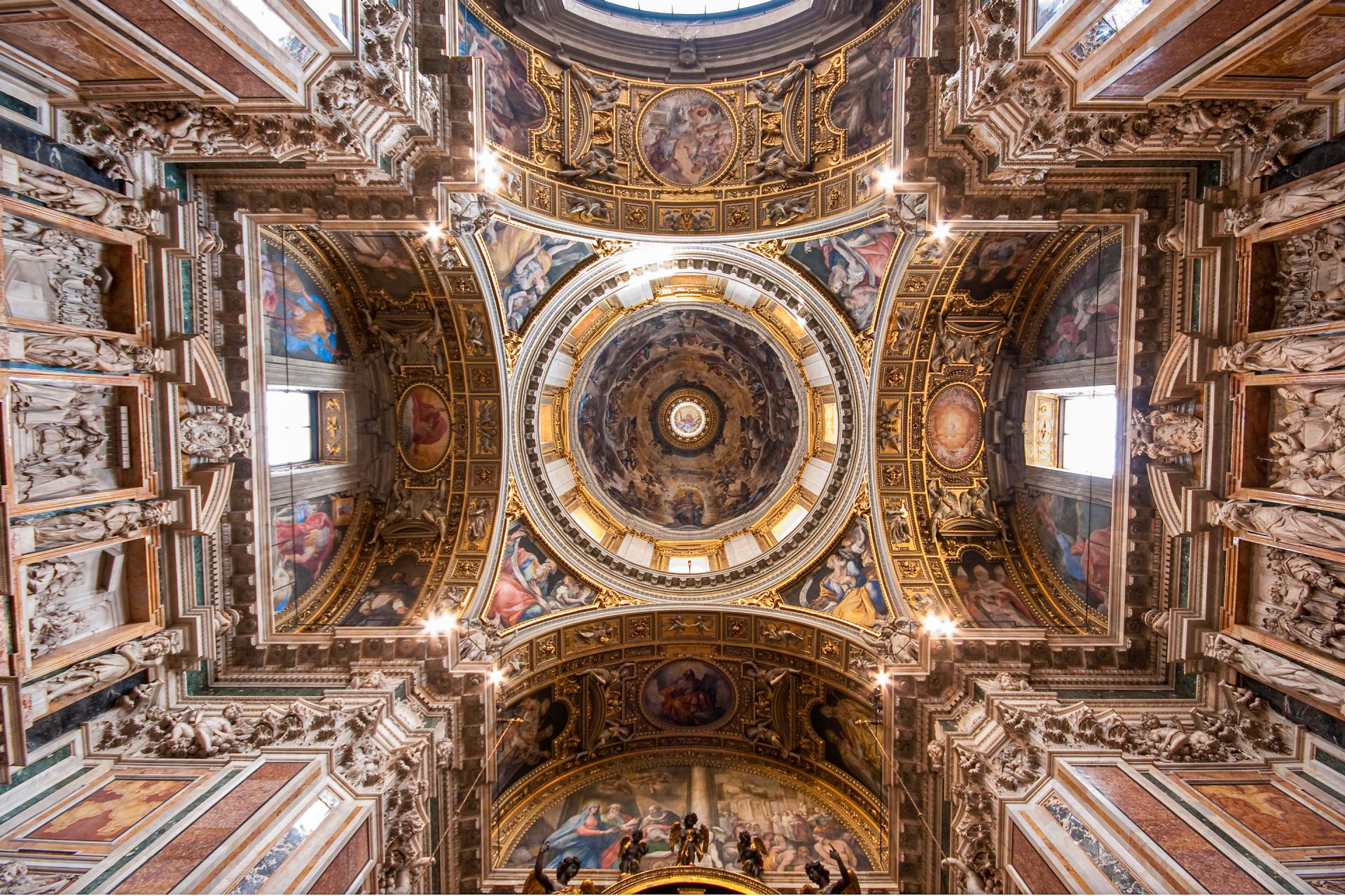 Hop On Hop Off Bus & Saint Mary Major Entrance | Skip-the-line Entrance to Saint Mary Major