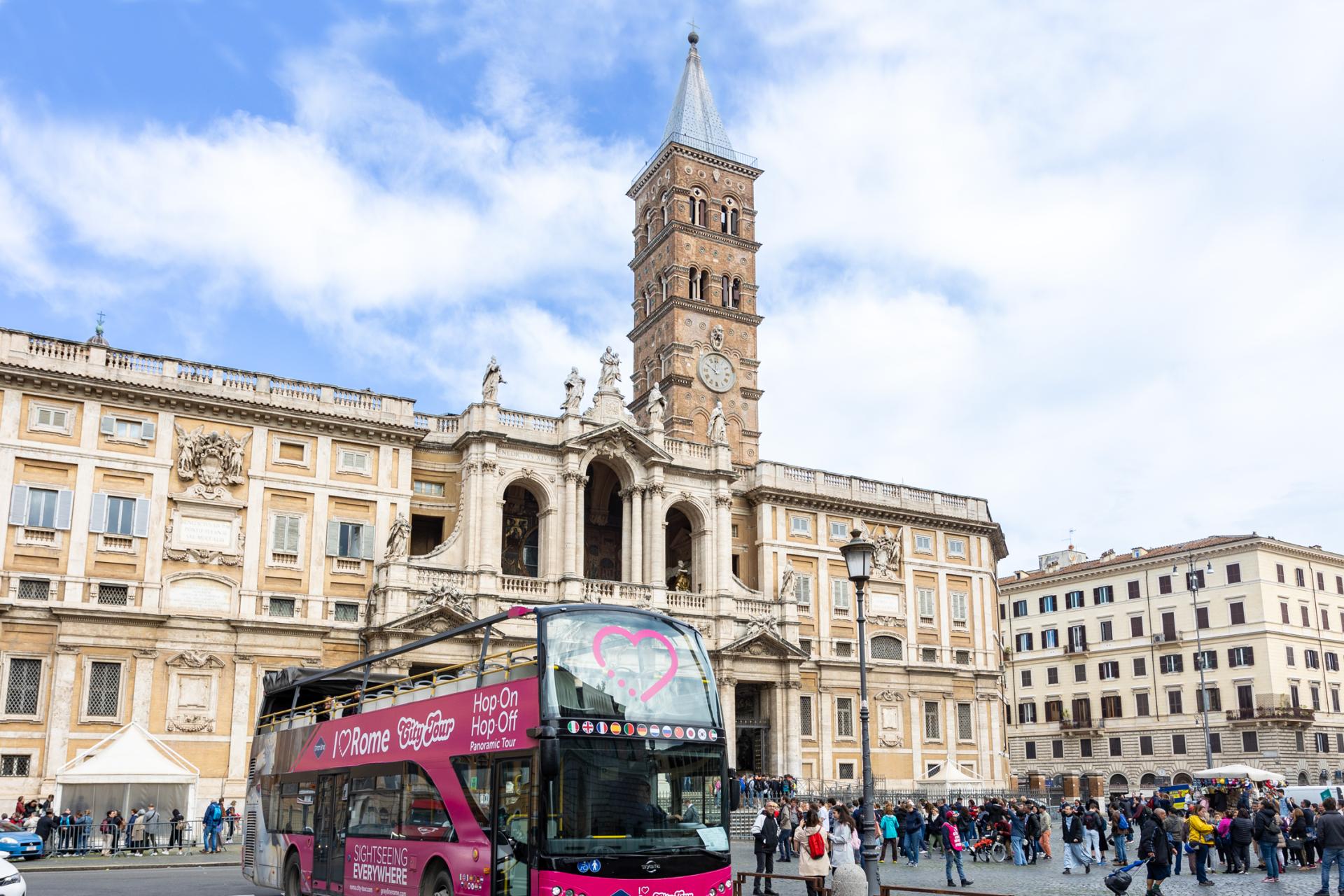 Hop On Hop Off Bus & Saint Mary Major Entrance | Skip-the-line Entrance to Saint Mary Major